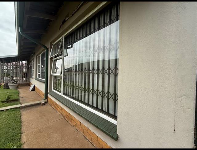 3 BEDROOM HOUSE FOR SALE IN VANDERBIJLPARK SE 1